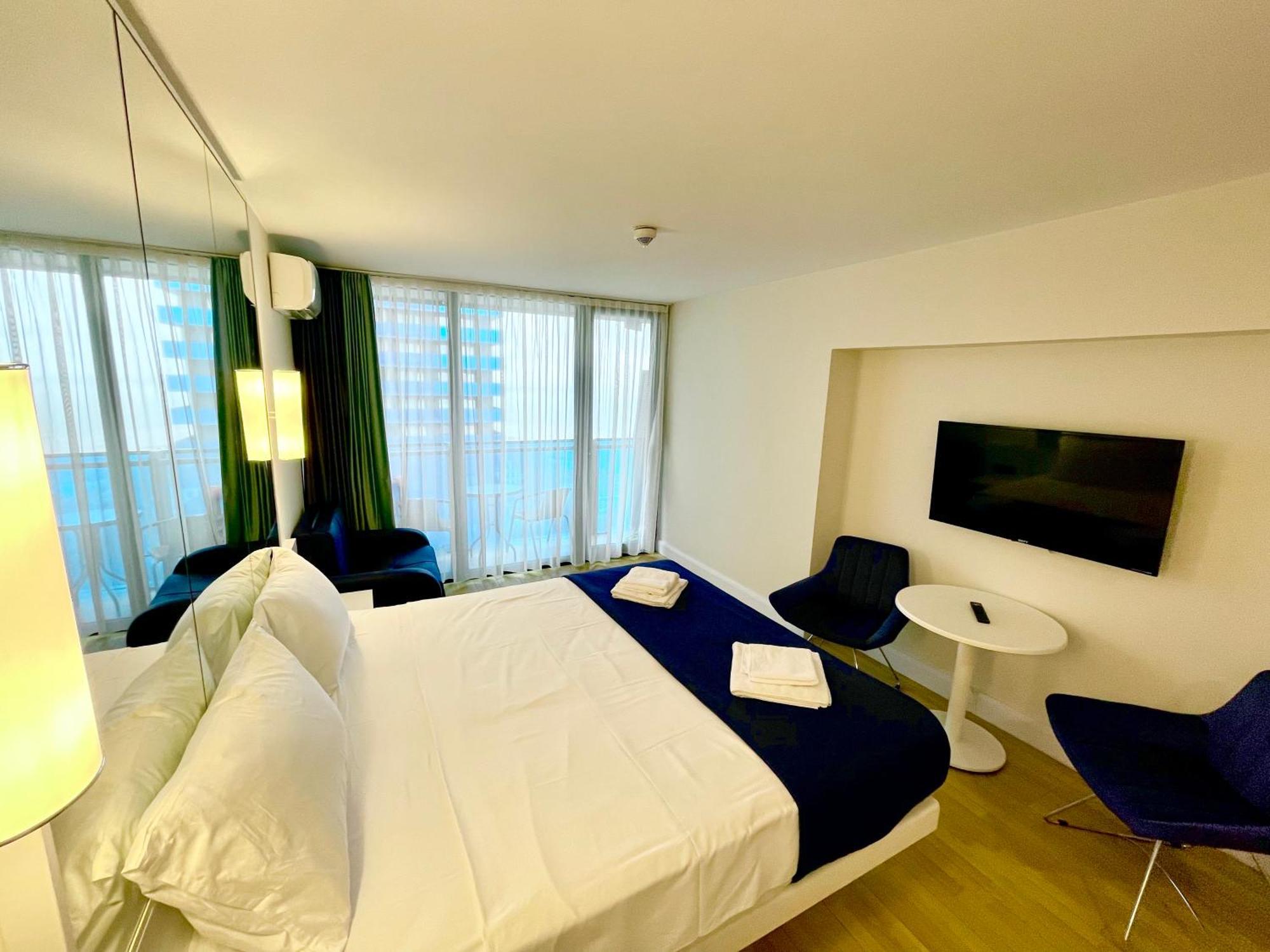 Marvella Orbi City Sea View Batumi Esterno foto